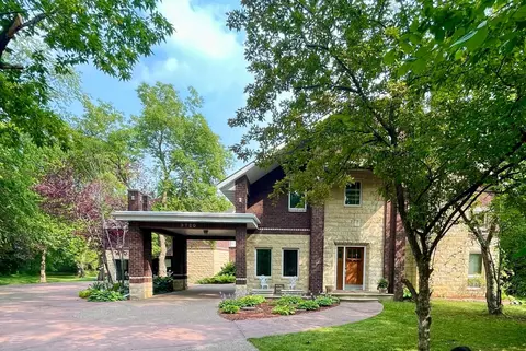 3720 Denmark Ct E, Eagan, MN 55123