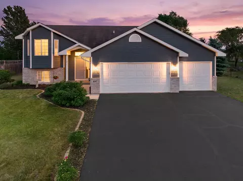697 Eagle Lake Rd S, Big Lake, MN 55309