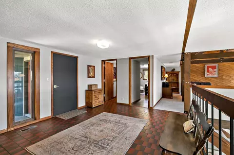 Entry Way - 7481 Long Lake Rd, Willmar, MN 56201 photo 3 of 10