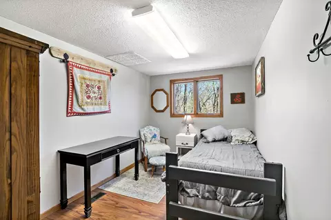 Bedroom - 7481 Long Lake Rd, Willmar, MN 56201 photo 4 of 8