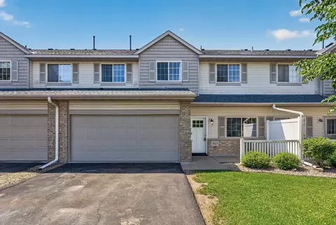 7823 W 145th St, Savage, MN 55378