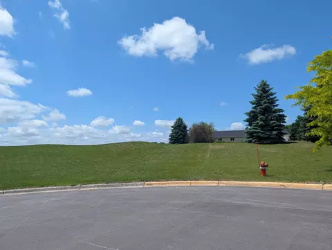 101 32nd Ave NE, Willmar, MN 56201 photo 2