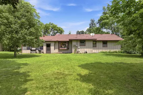 Exterior - 9532 Penn Cir, Bloomington, MN 55431 photo 3 of 7