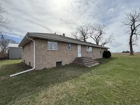 2829 SE 147 Ave SE, Ayr, ND 58007