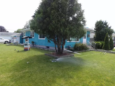 Exterior - 1920 2nd Ave SE, Austin, MN 55912 photo 2 of 4