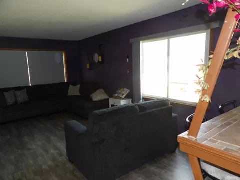 Living - 1920 2nd Ave SE, Austin, MN 55912 photo 1 of 2