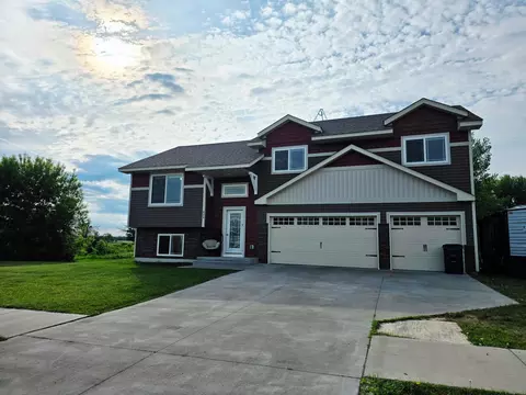 840 Highview Loop SE, Pine City, MN 55063