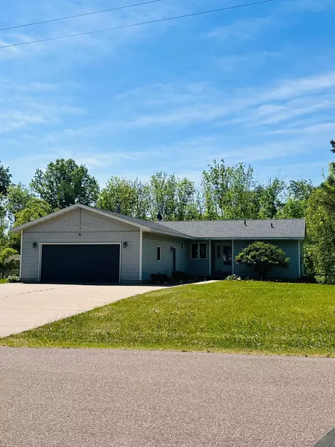 250 W Maple Ave, Barron, WI 54812
