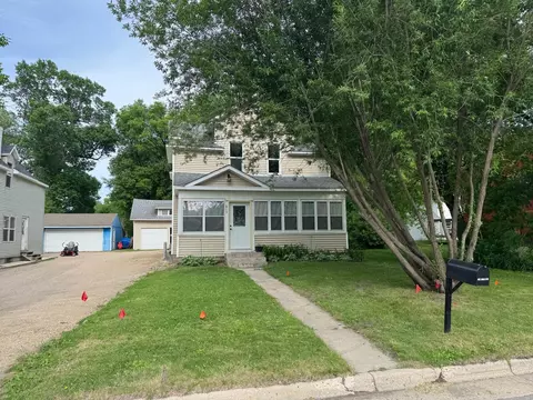 Exterior - 615 18th St SW, Willmar, MN 56201 photo 8 of 8