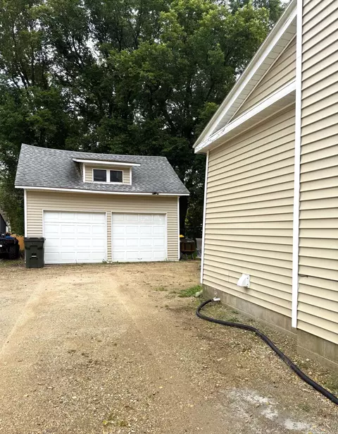 Exterior - 615 18th St SW, Willmar, MN 56201 photo 6 of 8