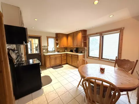 Kitchen - 37 E Boundary St E, Ely, MN 55731 photo 3 of 3