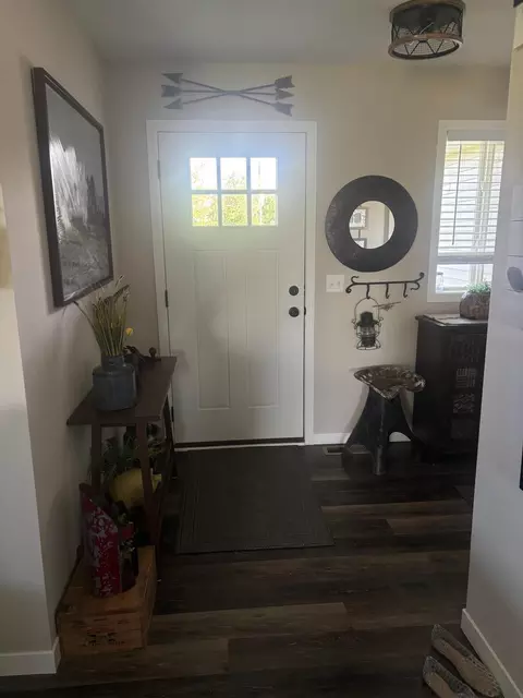 Entry Way - 15520 73rd St, Milaca, MN 56353 photo 1 of 6