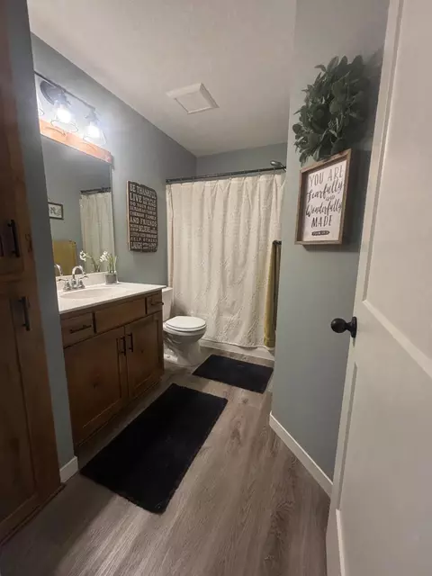 Bath - 15520 73rd St, Milaca, MN 56353 photo 1 of 1