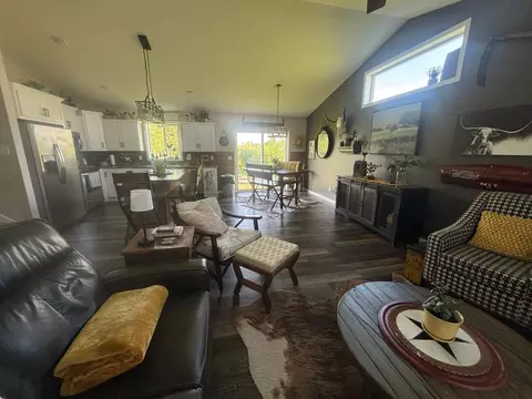 Living - 15520 73rd St, Milaca, MN 56353 photo 2 of 3