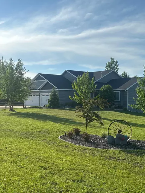 Exterior - 15520 73rd St, Milaca, MN 56353 photo 3 of 16