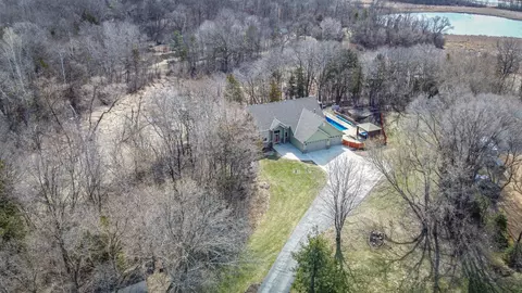 20881 Lake Ridge Dr, Prior Lake, MN 55372