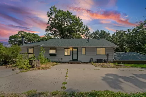 3475 191st Ln NW, Oak Grove, MN 55303