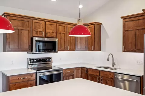 Kitchen - 745 165th St, Hammond, WI 54015 photo 6 of 7
