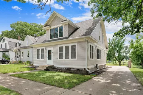 137 South St, Owatonna, MN 55060