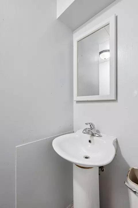 Bath - 704 8th Ave S, Saint Cloud, MN 56301 photo 3 of 3