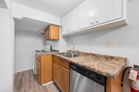 Kitchen - 704 8th Ave S, Saint Cloud, MN 56301 photo 5 of 6