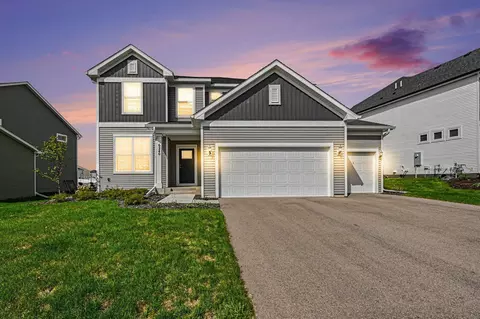 6240 Goodview Ave S, Cottage Grove, MN 55016