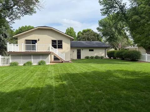 1305 Ridgeway Rd, Marshall, MN 56258 photo 2
