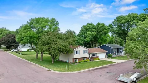 View/Area - 201 3rd St E, Tracy, MN 56175 photo 1 of 1
