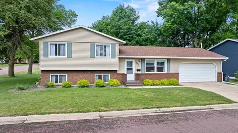 Exterior - 201 3rd St E, Tracy, MN 56175 photo 2 of 5