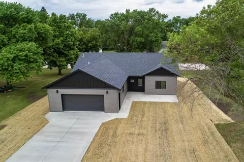 313 1st St NE, Rothsay, MN 56579