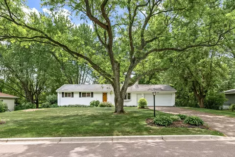 1760 Garland Ln N, Plymouth, MN 55447