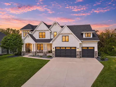 5860 Club Valley Rd, Excelsior, MN 55331