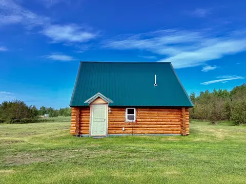 4284 Logan Rd NW, Baudette, MN 56623