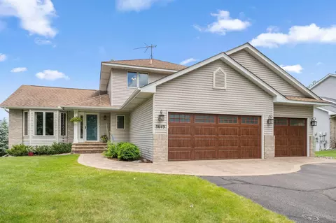 8649 Alisa Ln, Chanhassen, MN 55317