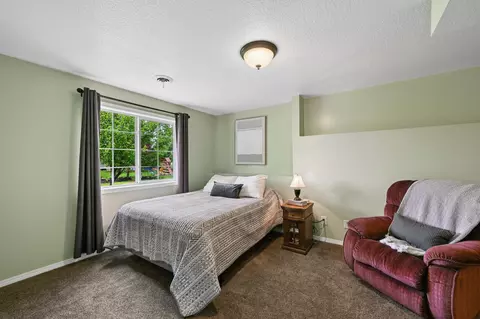 Bedroom - 2201 Saddlebrook Rd, Buffalo, MN 55313 photo 6 of 6