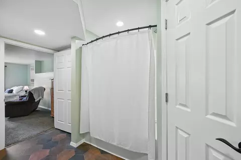Bath - 2201 Saddlebrook Rd, Buffalo, MN 55313 photo 7 of 8