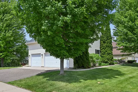 Exterior - 2201 Saddlebrook Rd, Buffalo, MN 55313 photo 5 of 10