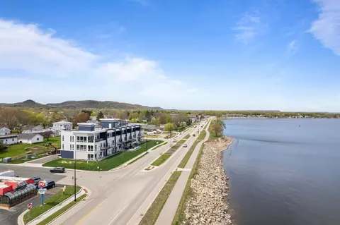 907 N Lakeshore Dr #303, Lake City, MN 55041
