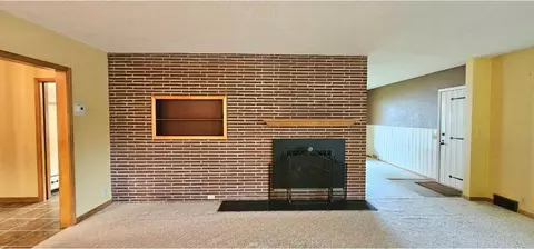 Living - 505 E 3rd St, Morris, MN 56267 photo 1 of 4