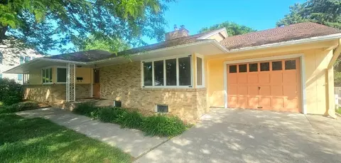 Exterior - 505 E 3rd St, Morris, MN 56267 photo 2 of 13