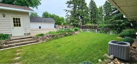 Exterior - 505 E 3rd St, Morris, MN 56267 photo 4 of 13