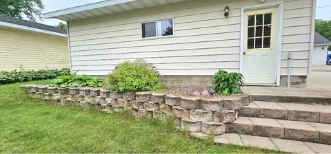Exterior - 505 E 3rd St, Morris, MN 56267 photo 5 of 13
