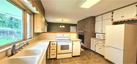 Kitchen - 505 E 3rd St, Morris, MN 56267 photo 2 of 4