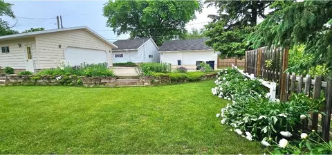 Exterior - 505 E 3rd St, Morris, MN 56267 photo 9 of 13