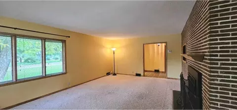 Living - 505 E 3rd St, Morris, MN 56267 photo 2 of 4