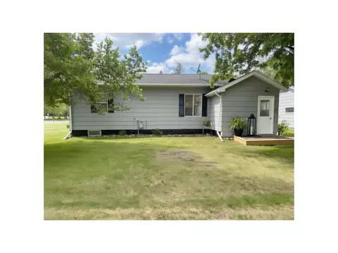 502 Robert St N, Clarissa, MN 56440