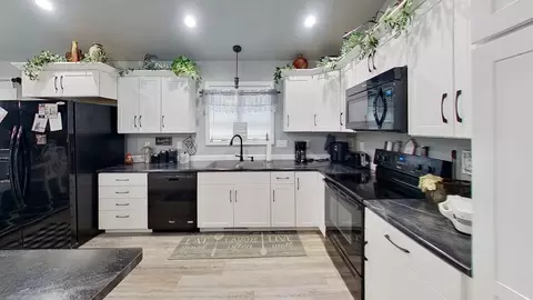 Kitchen - 408 N Main St, Hendricks, MN 56136 photo 4 of 4