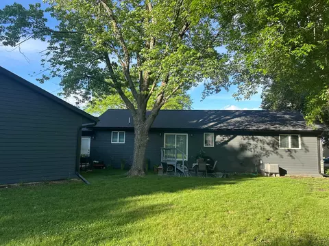 Exterior - 408 N Main St, Hendricks, MN 56136 photo 8 of 9