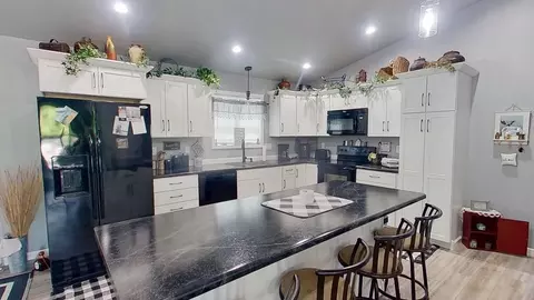 Kitchen - 408 N Main St, Hendricks, MN 56136 photo 3 of 4