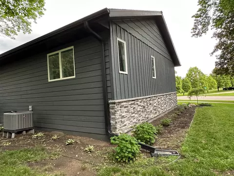 Exterior - 408 N Main St, Hendricks, MN 56136 photo 7 of 9
